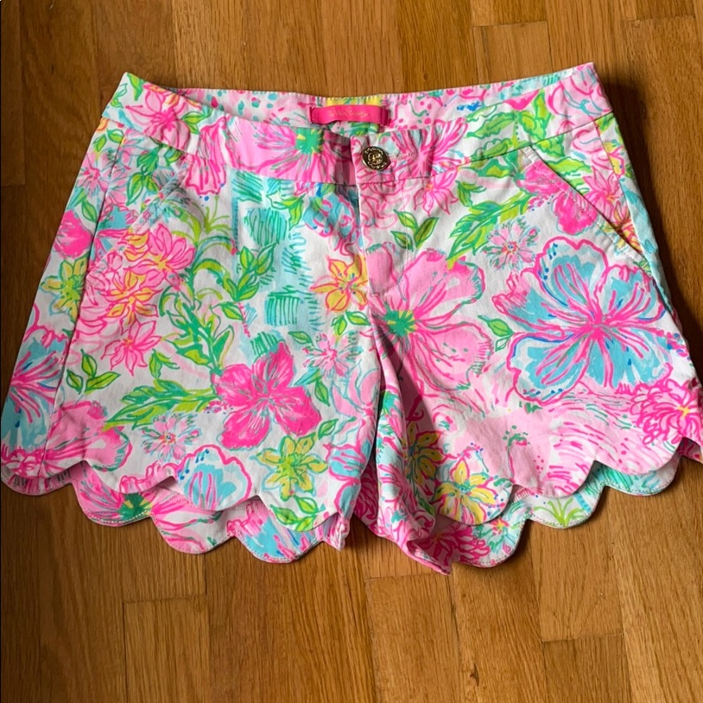 Lilly Pulitzer Pink Green Blue Floral Scalloped Cotton Shorts